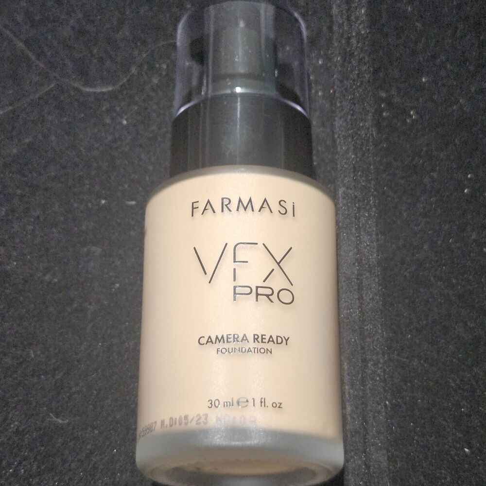Farmasi VFX Pro Camera Ready Full Coverage Matte Finish Foundation #10.2 Discont